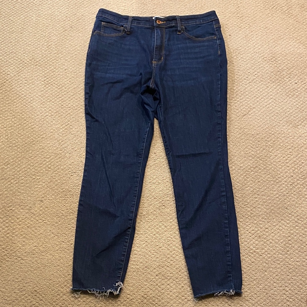 Universal Thread Women's Deep Indigo Skinny Jeans